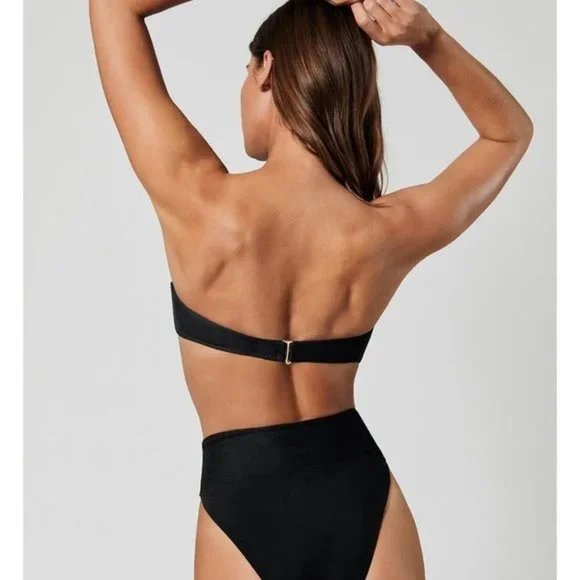 NEW Beach Riot Kelsey Black Rhinestone Bikini Top Size XS - Picture 2 of 7